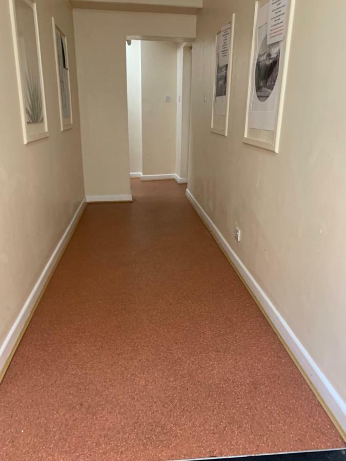 Cotswold Valley Aparthotel Stroud  Dış mekan fotoğraf